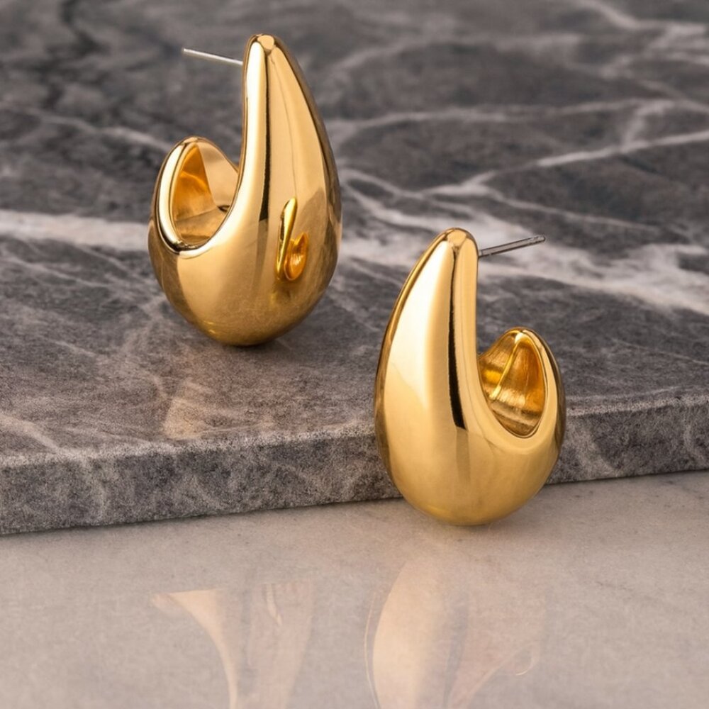 ANTHRO Petra Mini Drop 18K Gold Plated Earrings - Picture 3 of 4